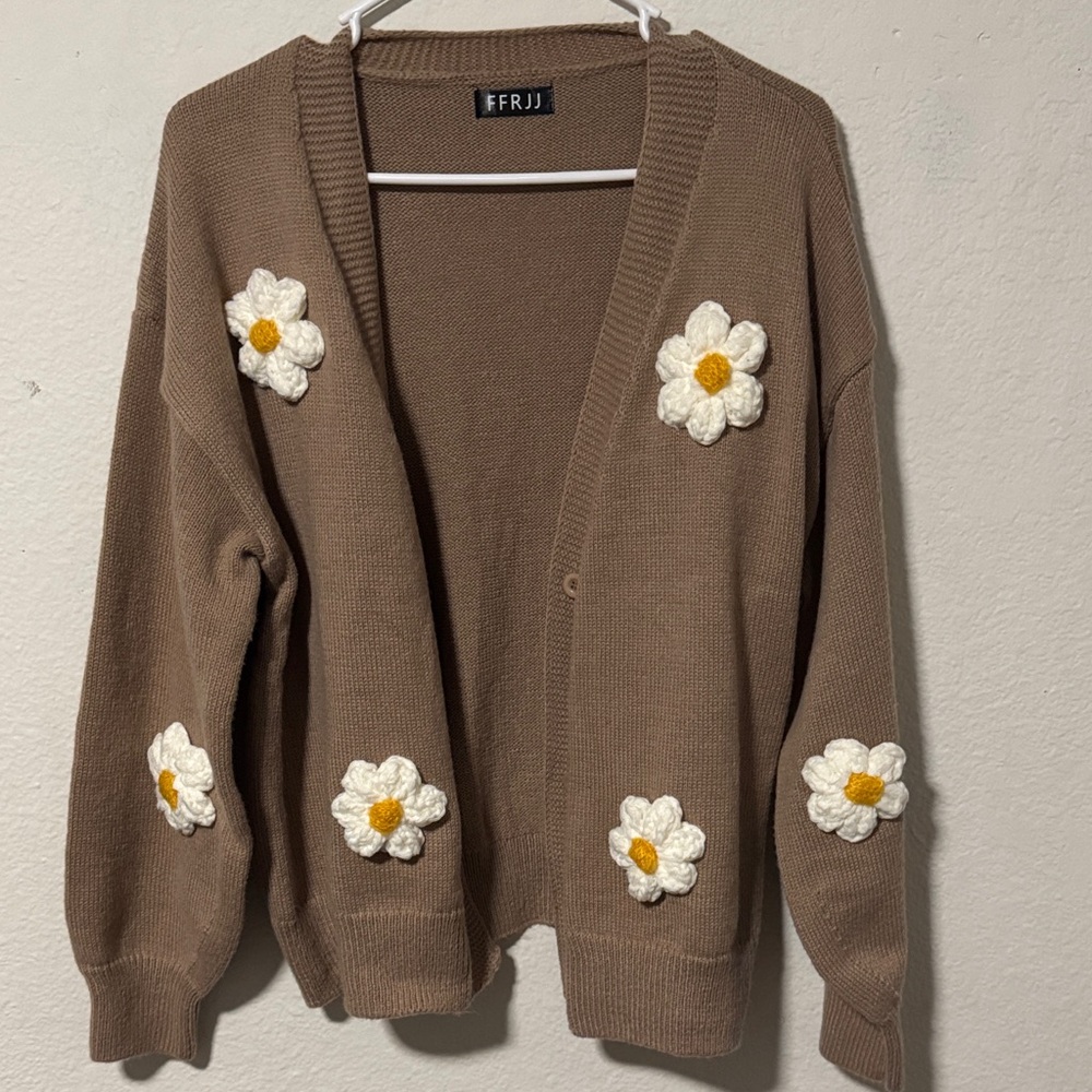 Brown Women's Sweater with Knitted Flowers - Medium